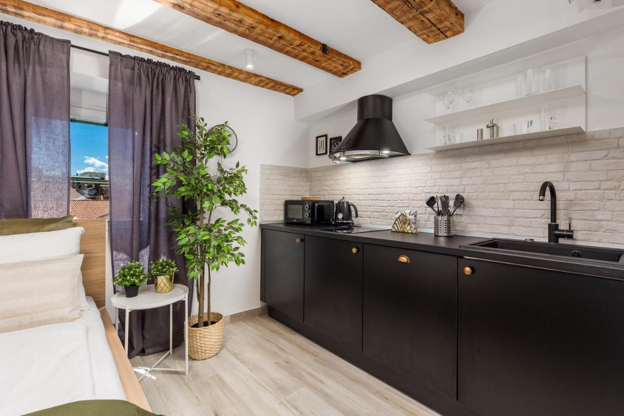 Grota Apartments In The Center Rijeka Exterior photo